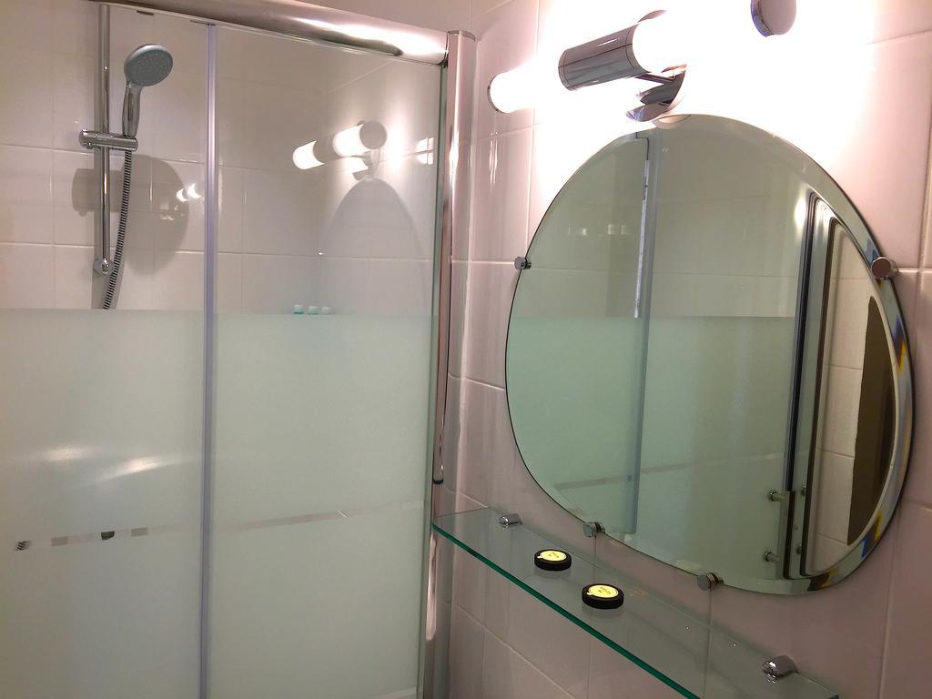 L'Estaminet Hotel Mazille Bilik gambar